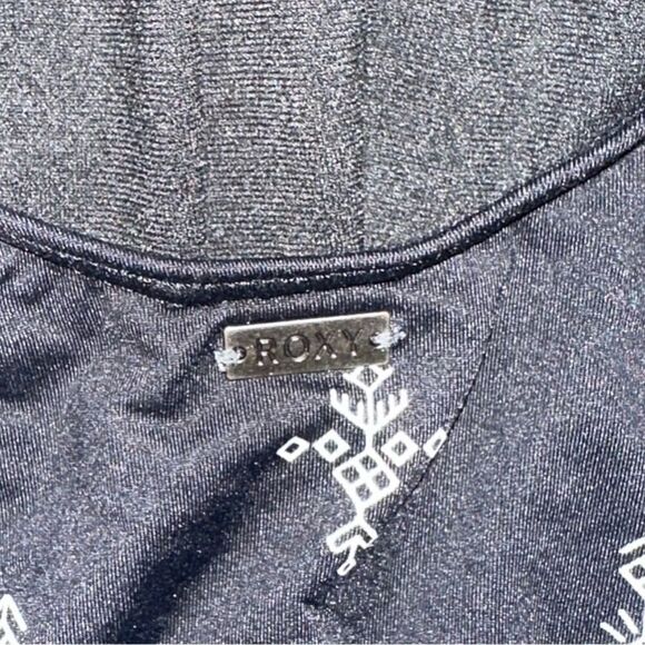 Roxy Strappy Love 1 piece halter low open back, ties in front tribal motif sz S - Picture 9 of 9